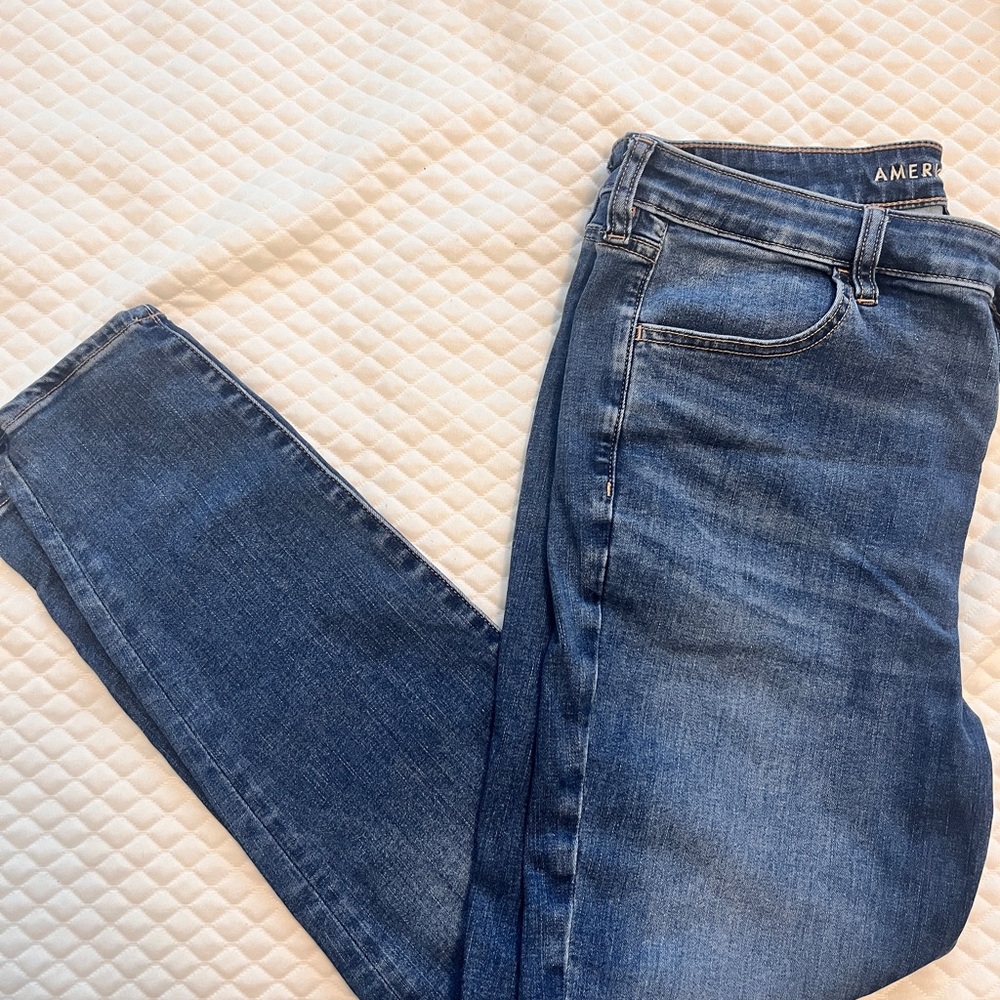 American Eagle Outfitters Women's Dark Blue Skinny Jeans